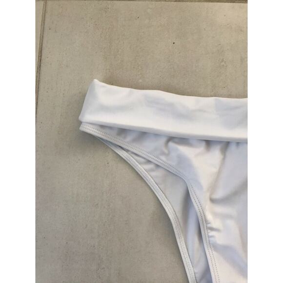 PrettyLittleThing Swim Turn Over Bikini Bottom Swimwear - Picture 7 of 9